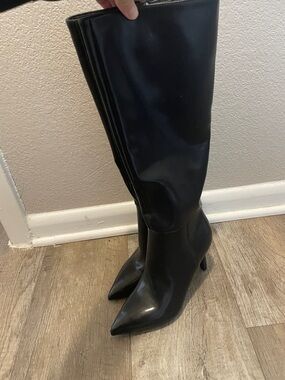 Black Knee-High Pointed Toe Women's Boots